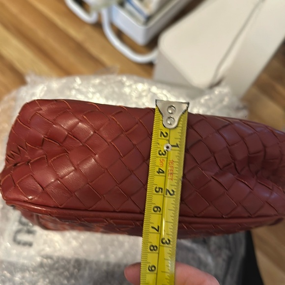 Bottega Veneta red leather crossbody bag - Picture 16 of 16